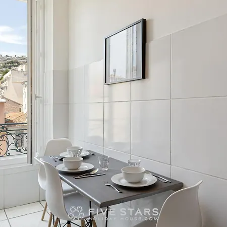 Flat 111 Fshh Apartment